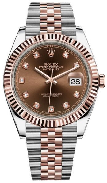 For this diamonds scale fake Rolex, that adopted the combination of rose gold and stainless steel, which just continuing the bright mark of Rolex.