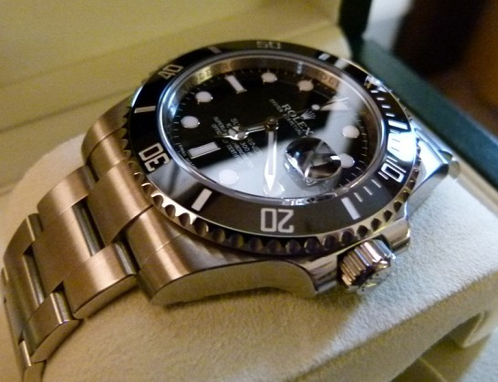 The Submariner could be considered as the most popular diving watches in recent years.